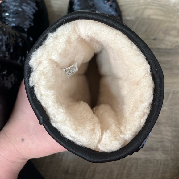 NEW UGG Reversible Sequin Boots - Picture 14 of 15